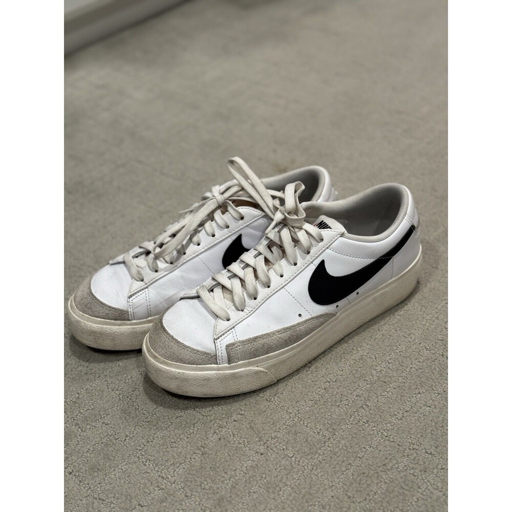 Size 10 Women/ 8.5Men - Nike Blazer '77 Low White Black